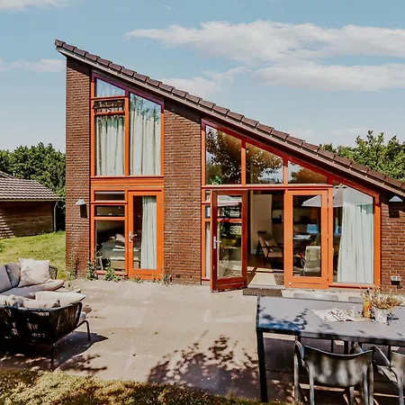 Dutchen Buiten Bergen *