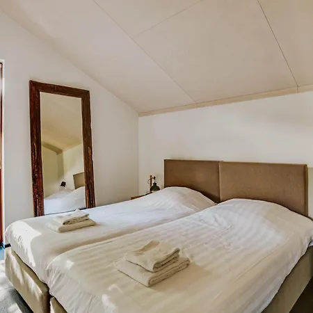 Dutchen Buiten Bergen * Schoorl