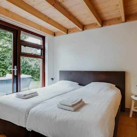 Dutchen Buiten Bergen *