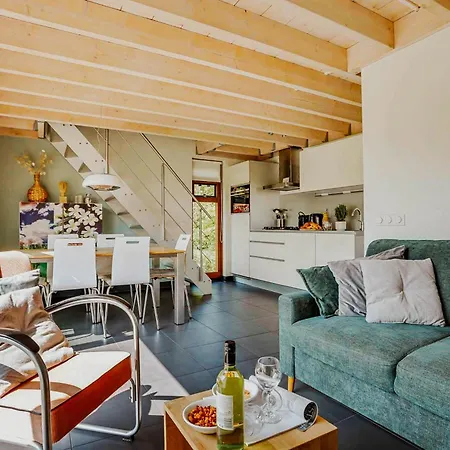 Dutchen Buiten Bergen *